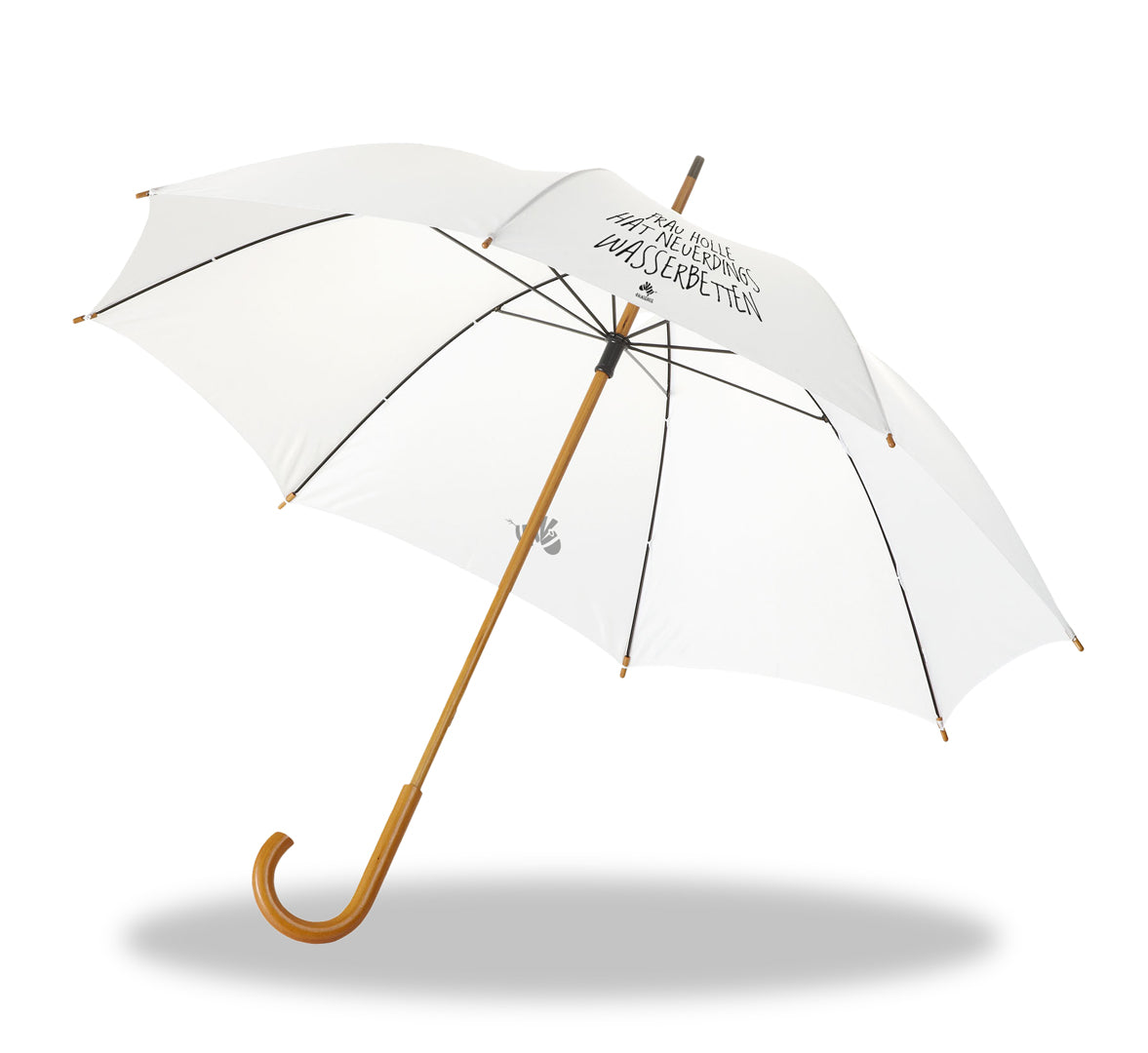 Weißer #heinzigartig Regenschirm mit dem Text "Frau Holle hat neuerdings Wasserbetten"