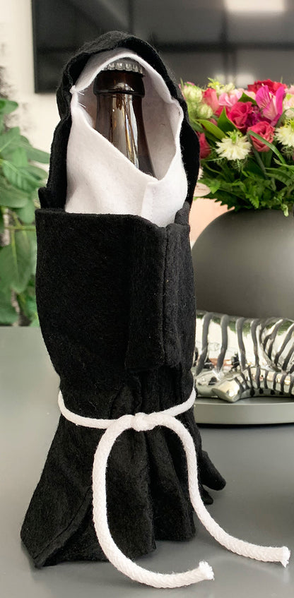 Flaschenmanschette für Bier als Nonne